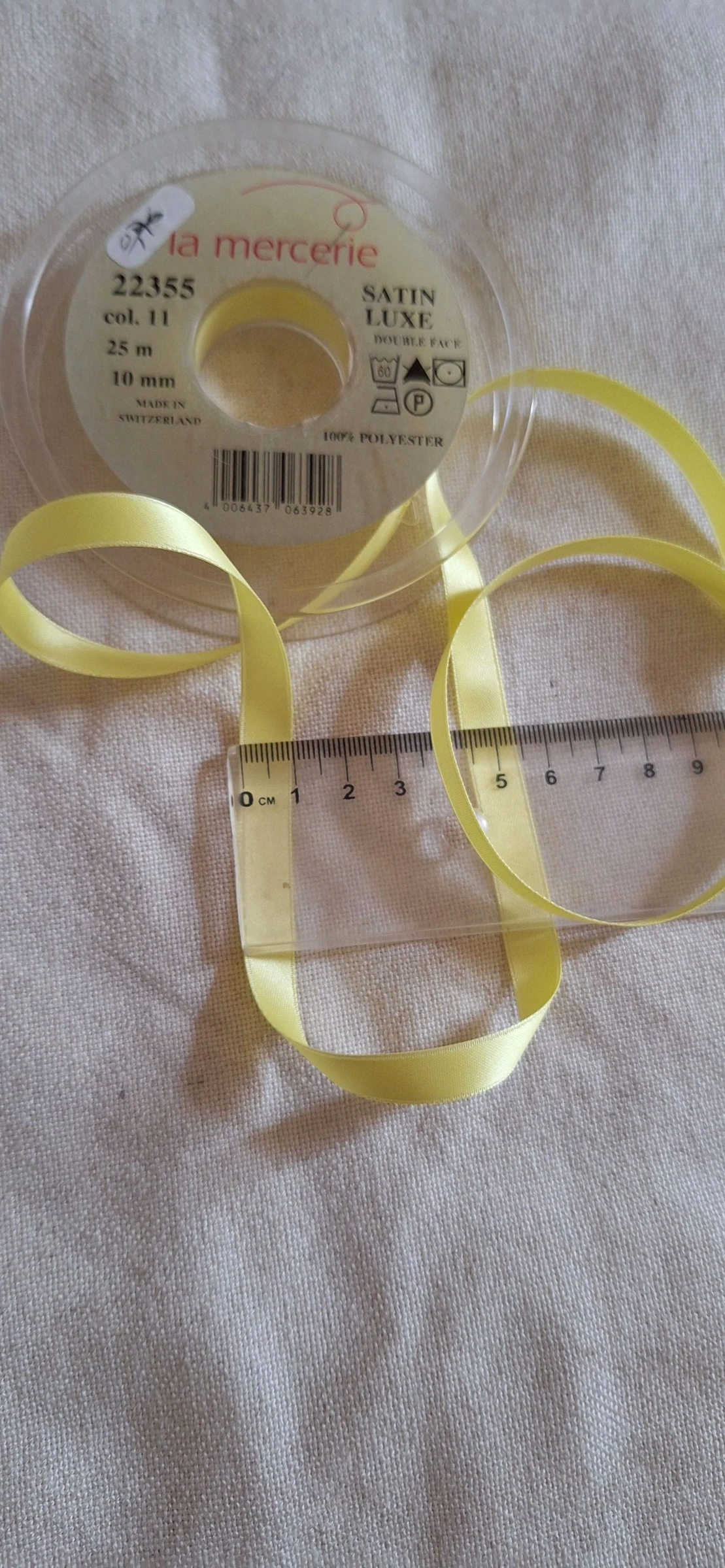 5 mètres de satin 10 mm double face jaune clair 